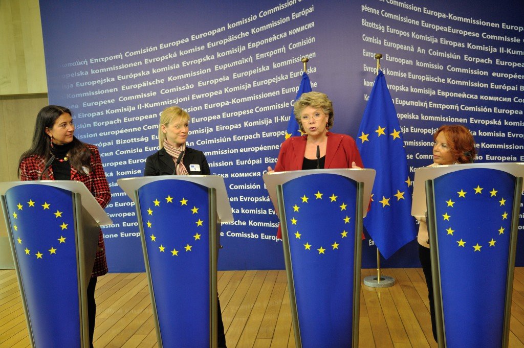 Federica Bindi, Alessia Mosca & Lella Golfo, were received by Viviane Reding, Vice-President of the EC in charge of Justice, Fundamental Rights and Citizenship