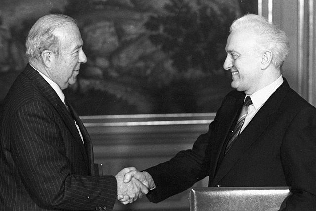 Eduard Shevardnadze and George Shultz Eduard Shevardnadze and George Shultz