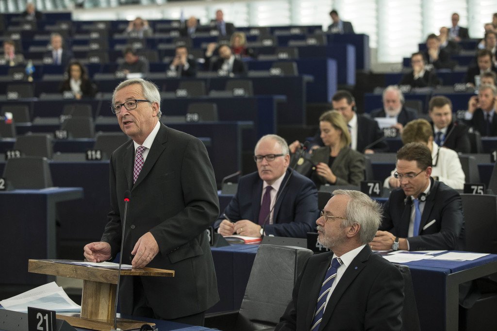 Juncker riparte da 315…miliardi di euro. Questa la cifra promessa per rilanciare l’economia europea