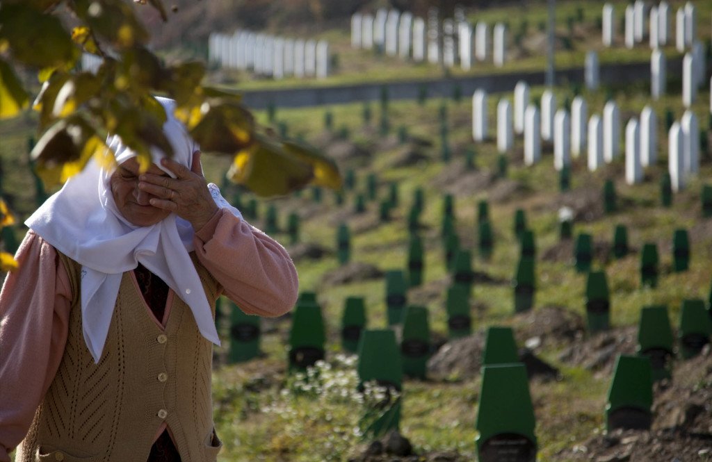 Il Parlamento europeo ricorda Srebrenica mentre emergono nuove verità