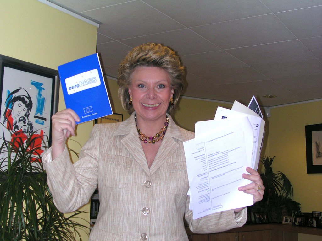 Press conference on Europass - BREYDEL 7/1/2004