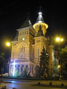 Timisoara_Cathedral_at_night