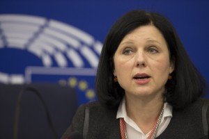 Participation of Jean-Claude Juncker, President of the EC, and several Members of the College of the EC in the EP plenary session