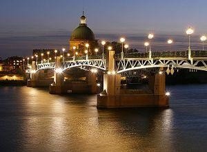 Tolosa-di-notte