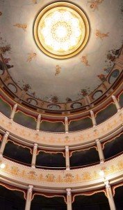 tEATRO DI aMELIA