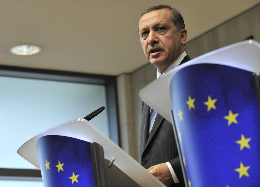 Erdogan: apriremo le frontiere «se non c’è altra scelta»