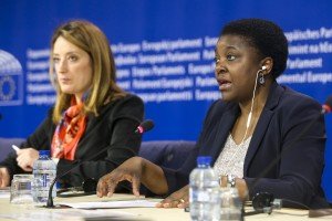 METSOLA, Roberta (EPP, MT) ; KYENGE, Kashetu (S&D, IT)