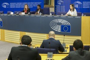 METSOLA, Roberta (EPP, MT) ; KYENGE, Kashetu (S&D, IT)