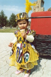 Uzbekistan-bambina-bella.jpg-2
