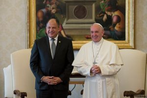 Luis Guillermo Solís Rivera e Papa Francesco