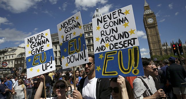 La “Marcia per l’Europa”, i contro-Brexit a Londra