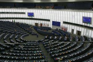 Hemicycle_of_Louise_Weiss_building_of_the_European_Parliament,_Strasbourg