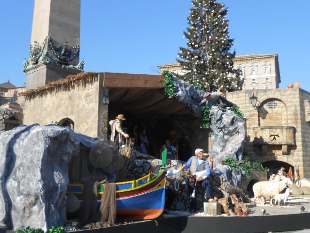 Presepe in Piazza San Pietro con imponenti misure di sicurezza
