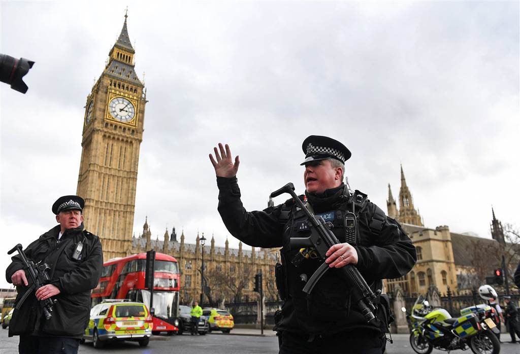 Attacco al Parlamento, terrore a Londra. Dinamica Isis
