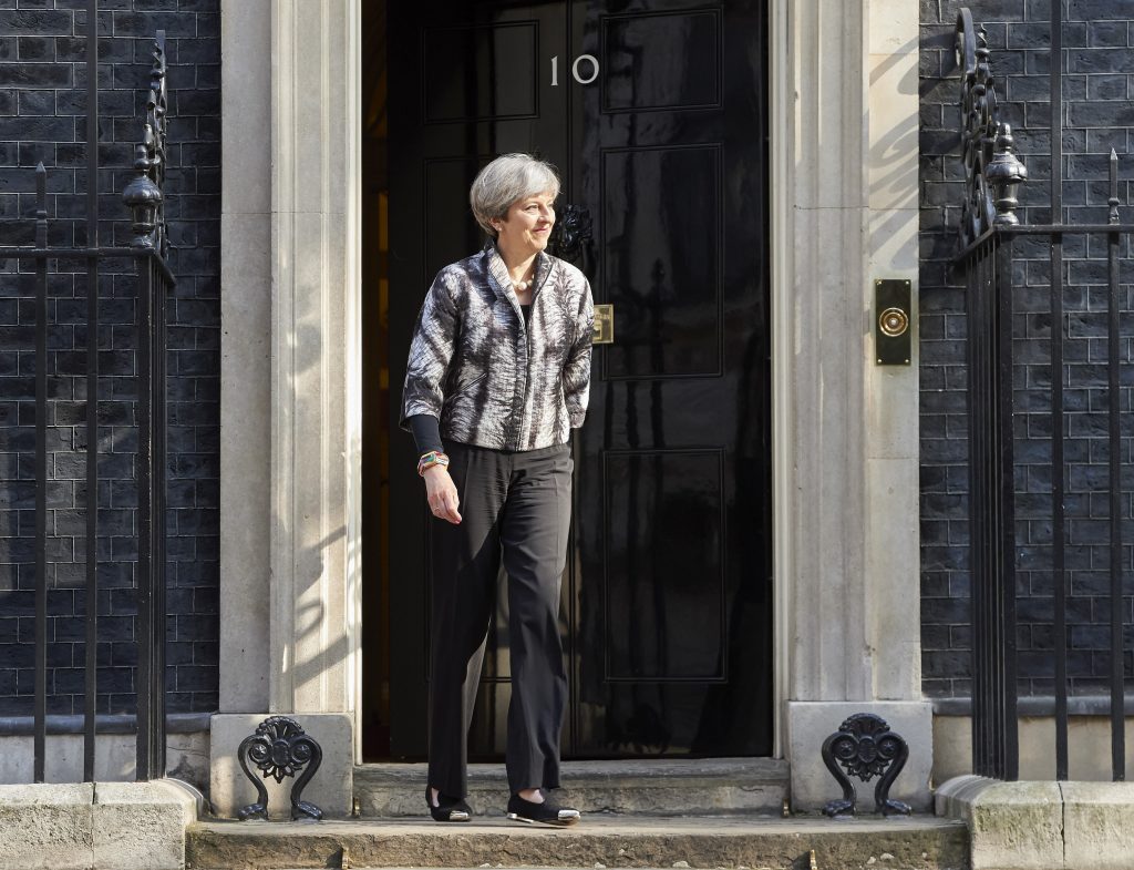 President Tajani meets with Teresa May in London