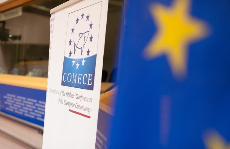 xComecebandieraEuropa-755x491.jpg.pagespeed.ic.lUPbhjyGj0