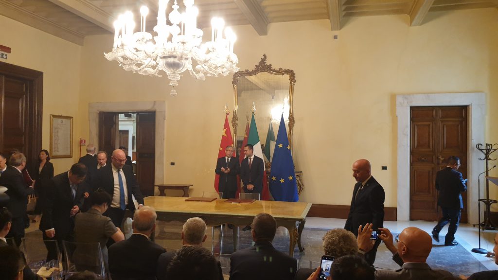 Italia-Cina, proseguono gli accordi commerciali sulla “Via della Seta”