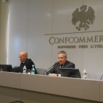 Confcommercio: le spese di Natale in calo del 30% in 10 anni
