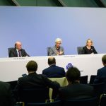 Bce, 750 miliardi per l’emergenza. Ma da Ue nessun cenno al Mes