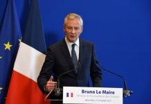 Parigi, Patto di Stabilità sospeso anche nel 2021. E il falco bavarese Soeder promuove il piano Merkel-Macron