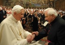 Il Papa emerito Ratzinger vola a Ratisbona dal fratello gravemente malato