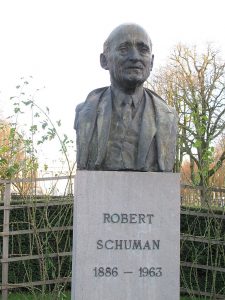 busto Schuman