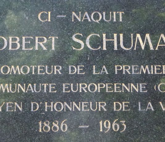 Robert Schuman: l’uomo di pace che pose le prime basi per l’edificazione dell’Ue Robert Schuman targa commemorativa