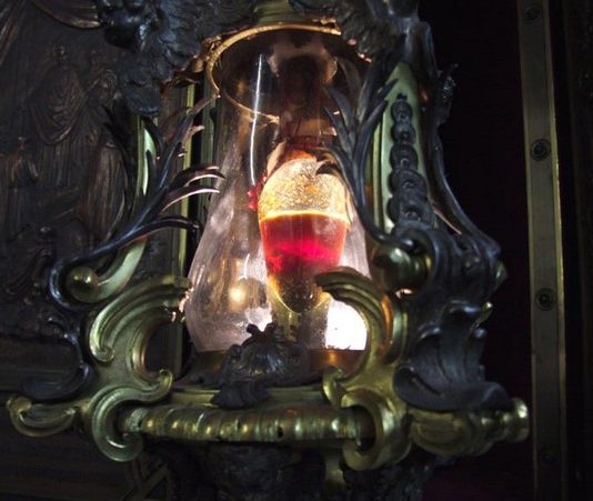 San Lorenzo e il prodigio del sangue liquefatto il 10 agosto