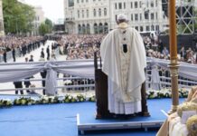 Papa Francesco: il tema della corruzione nella chiesa è un problema profondo
