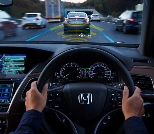 La Legend di Honda guiderà da sola sulle strade
