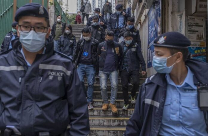 The pigeon Express Arresti a Hong Kong