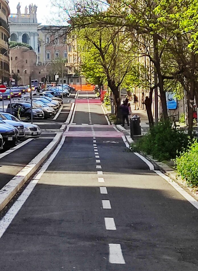 San Giovanni, autostrada ciclabile in via Taranto Roma ciclabili
