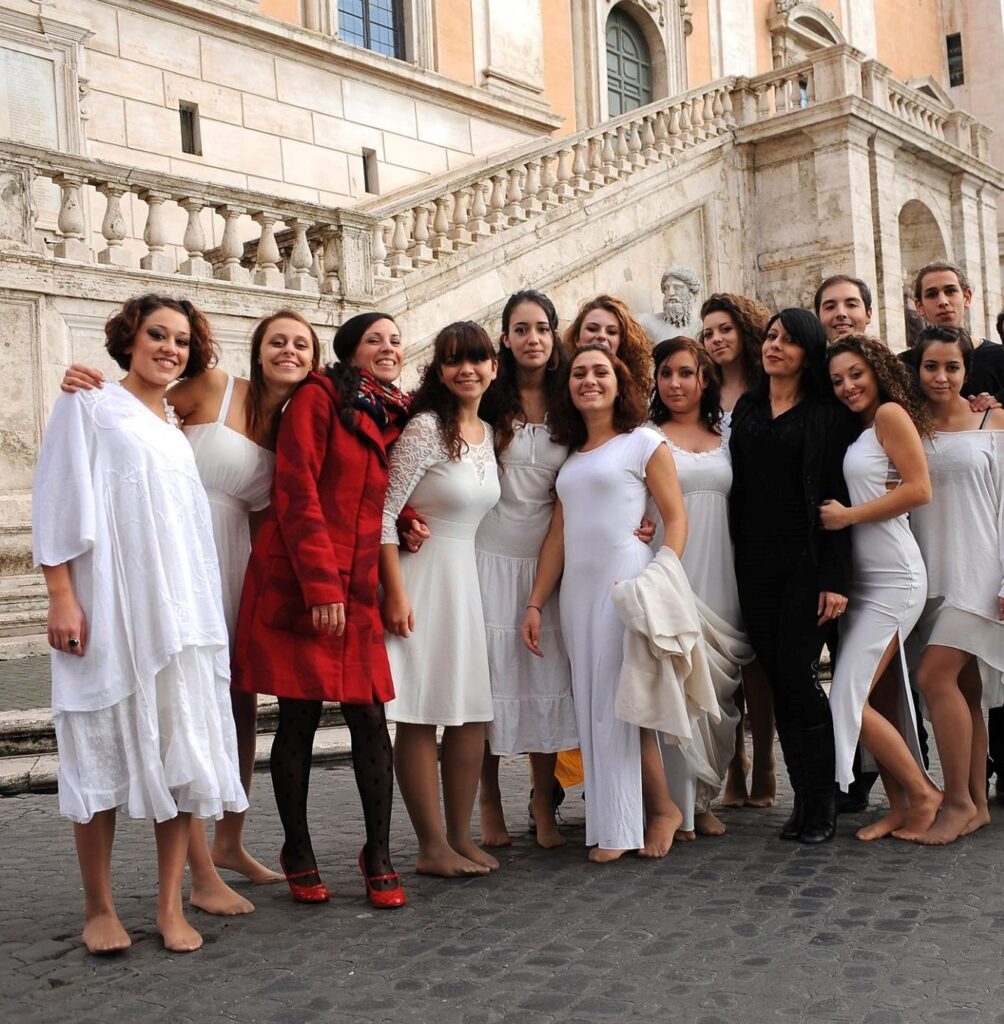 Martina Marone e Allieve della Scuola Teatro