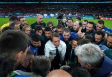 Italia renaissance, Governo e Nazionale di calcio Italia