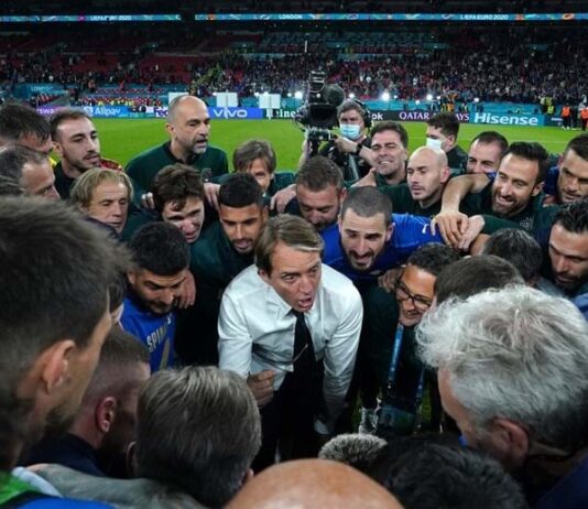 Italia renaissance, Governo e Nazionale di calcio Italia