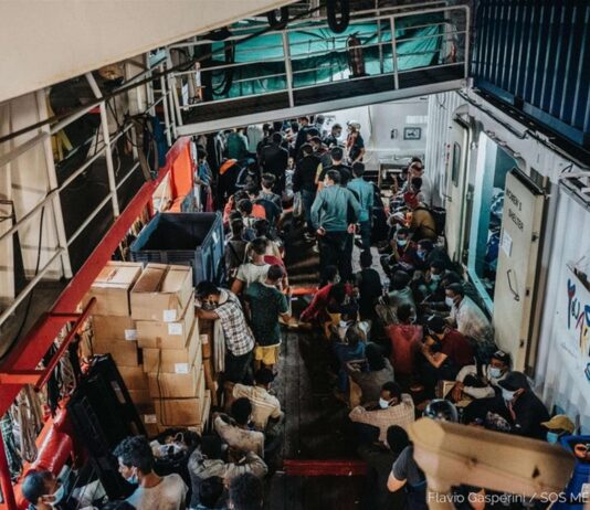 Migranti, Unione europea: Stati responsabili sbarchi Migranti