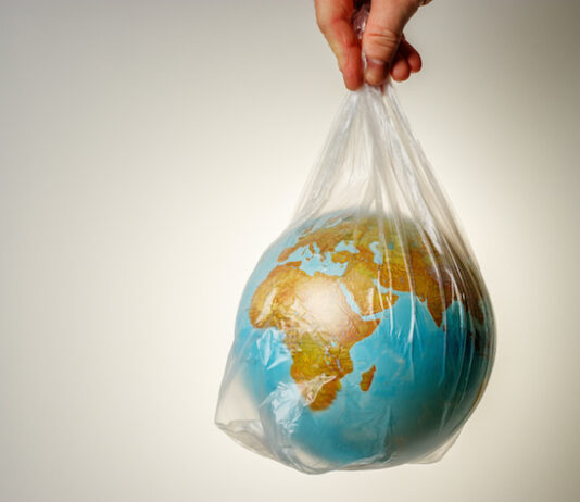 Plastica, miliardi di tonnellate ancora da smaltire Plastica