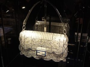 Filigrana Hand in Hand Fendi