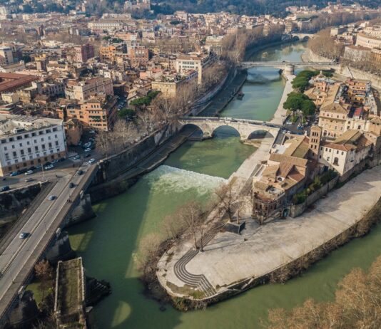 Isola Tiberina a Roma tra miti e realtà Isola Tiberina