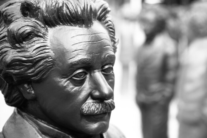 albert-einstein-3523492_1280 Albert Einstein