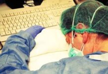 Omicron, la variante dilaga: operatori sanitari allo stremo operatori