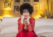 Liz Taylor, intervista alla sosia ufficiale da tre decenni Liz Taylor