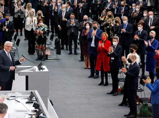 Steinmeier-bis come Mattarella, «Con Nato e Ue» Steinmeier