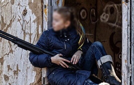 La fotografia della bambina che sta facendo il giro del Mondo