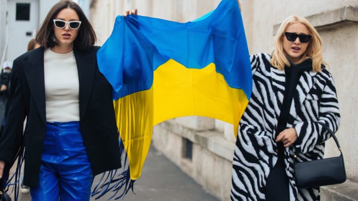 ucraina-solidarietà-mondo-della-moda-696x391 Moda