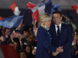 Macron con la Moglie