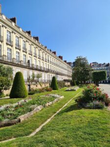 Nantes