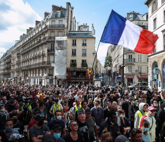 In “marcia contro l’alto costo della vita” a Parigi Costo della vita