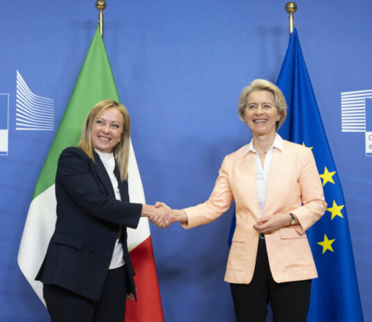 Meloni in Europa: «Orecchie disponibili all’ascolto» Meloni