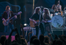 Daisy Jones & The Six, il sound degli anni Settanta in una storia entusiasmante Daisy Jones